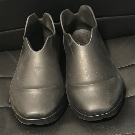 Monumental Mallow shoes in rubber .